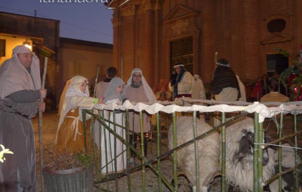 S.Ambrogio: il Natale in paese lo porta il "presepe vivente"