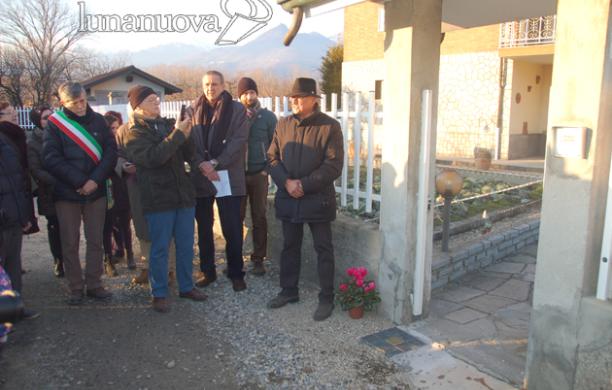 Avigliana, posate le tre "pietre d'inciampo"