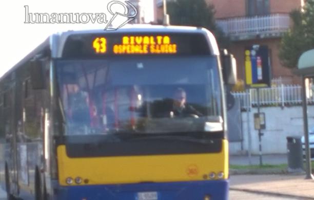 Rivalta, il Comune lancia una petizione per avere bus migliori