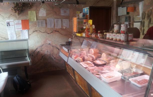 Villarfocchiardo: furto con destrezza nella macelleria