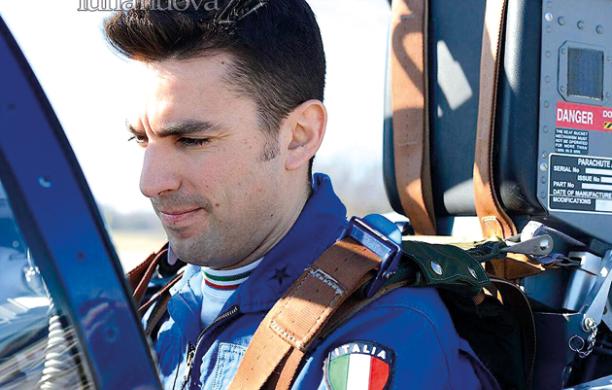 Orbassano, ieri a Bari il debutto del capitano Marocco nelle Frecce Tricolori