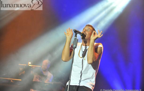Francesco Gabbani dopo Sanremo conquista il GruVillage