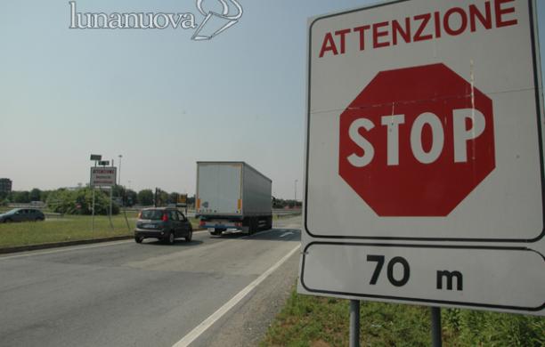 Rivalta, quell'incrocio è pericoloso ma la rotonda deve ancora attendere