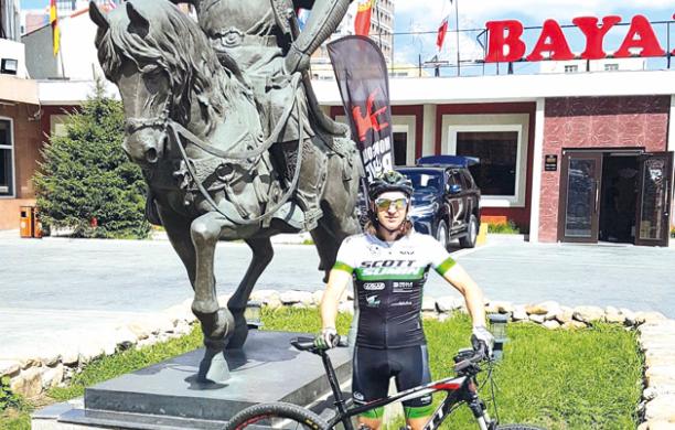 Susa: Giordano Abbà sulle tracce di Gengis Khan nel Mongolia Bike