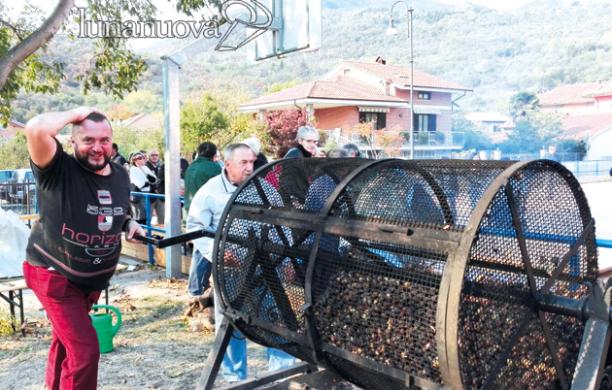Villardora: castagne al vento, ma la Fiera d'Autunno vince la sfida