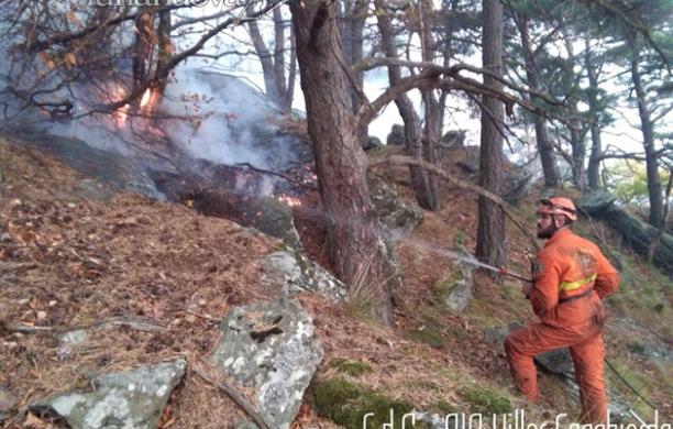 Sul Rocciamelone non cessa la paura: roghi su tre fronti, si aspetta il vento