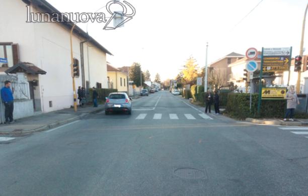 Orbassano, travolto da un'auto mentre attraversa sulle strisce in via Stupinigi