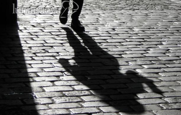 Rivoli: pedinamenti e minacce, arrestato per stalking