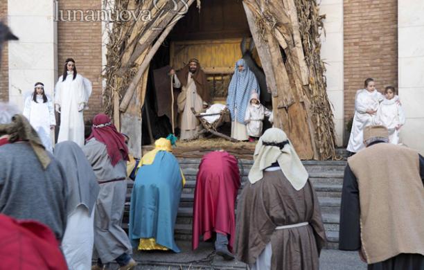 Grugliasco, torna il presepe di "Gente alla mano" con 100 figuranti