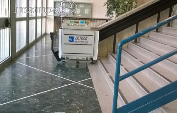 Avigliana, montascale guasto: l'odissea di una studentessa disabile