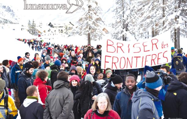 Da Claviere a Monginevro: in 800 sulla neve come i migranti