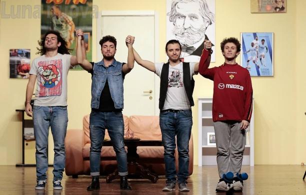 Ho adottato mia fratello: una ‘sit-com’ dal vivo