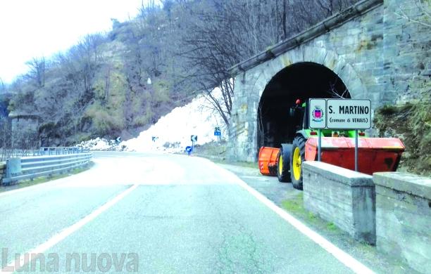 Venaus, valanga sulla statale 25: strada aperta, monitoraggio continuo