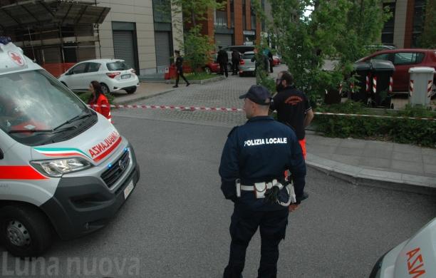 Rivoli, spara e ammazza l'ex moglie, poi si suicida