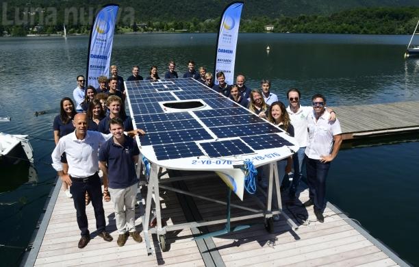 Il fotovoltaico dà spettacolo sul lago