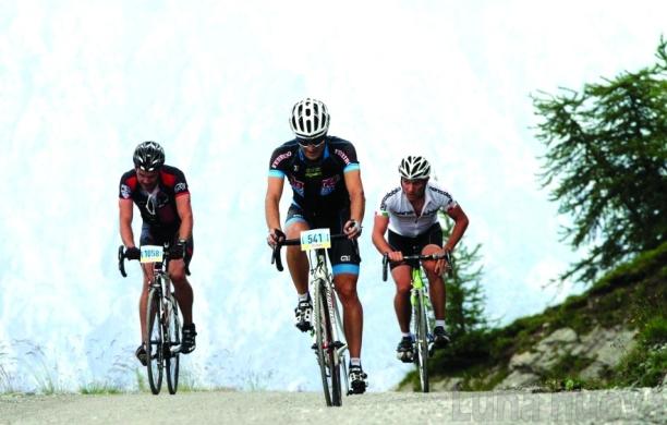 Altro giro al Colle delle Finestre: domenica 22 c'è la granfondo