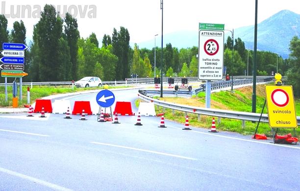 Avigliana, elettrodotto: code e disagi al traffico