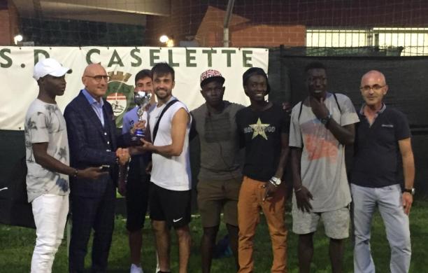 A Caselette un bel tridente contro il razzismo