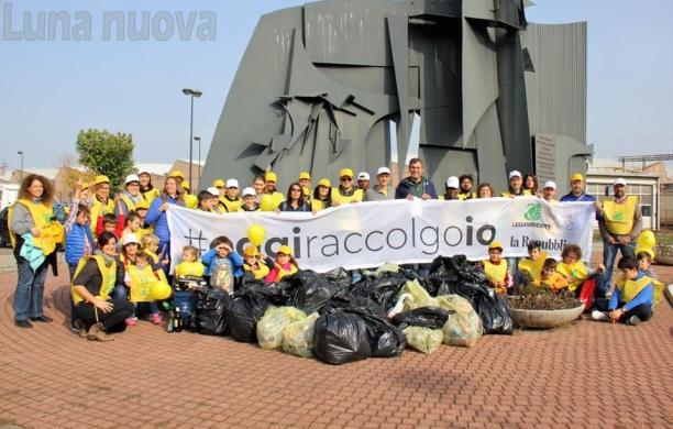 Beinasco, a caccia di rifiuti in tutta la città