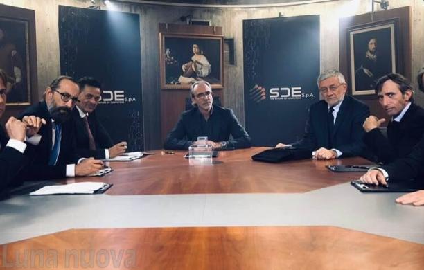 Rivoli, nell'ex municipio si gira la fiction "The smiling"
