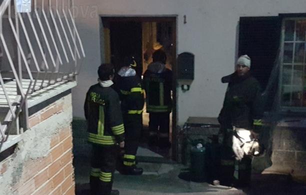 Boato fra le case, salta la caldaia