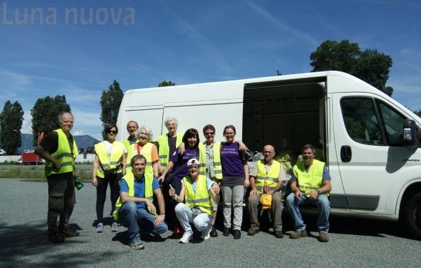 Rivalta, raid degli ecovolontari sul Sangone per ripulirlo dalla plastica e dal vetro