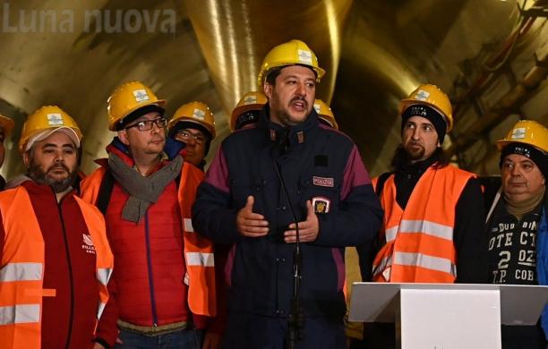 Tav, Salvini a Chiomonte: «Modificare la stazione di Susa per ridurre i costi»