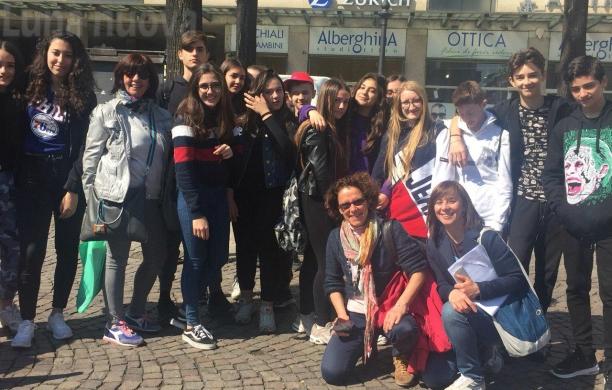 Rivoli, tre piazze piene di ragazzi pronti ad ogni emergenza 