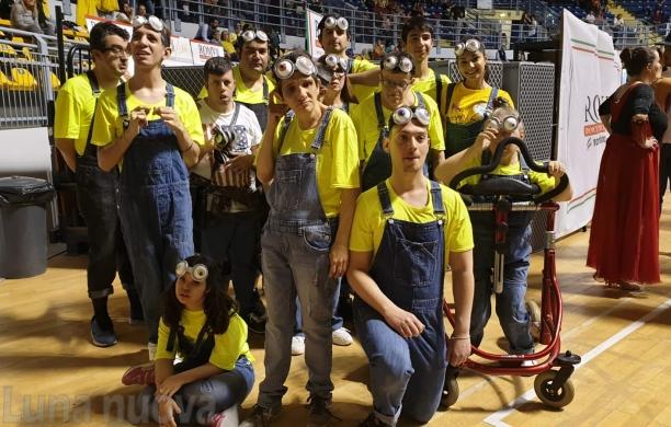 Grugliasco, i "Minions" dell'Isola che non c'è trionfano al Palaruffini