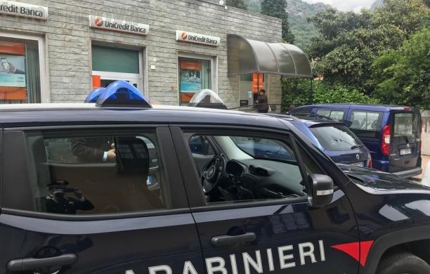 Condove, altra rapina sventata in banca: cinque arresti