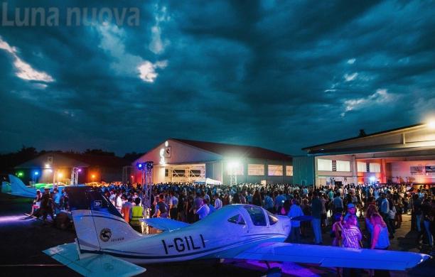 Collegno, notte a porte aperte per l'Aero club di strada della Berlia 