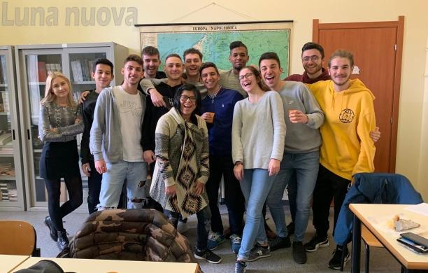 Giaveno, tre 100 e una ‘lode’: maturità di peso. Il Pascal festeggia gli allievi modello