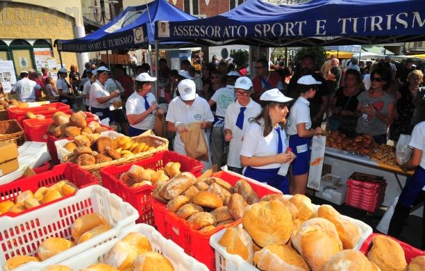 Giaveno, domenica torna la festa del pane
