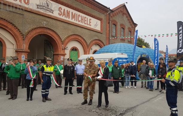 S.Ambrogio: via Terzo Reggimento Alpini per i 90 anni delle penne nere 