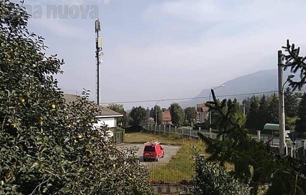 Guerra all'antennone: i residenti accusano dolori alla testa