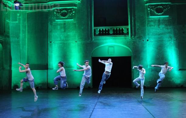 Sacra, segreta e semplice danza