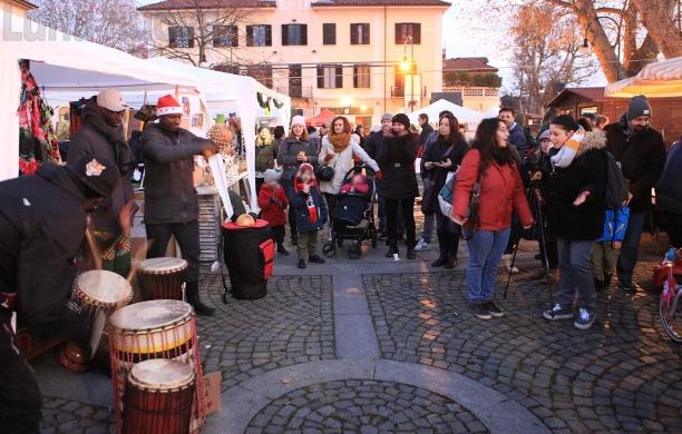 Almese: la magia del "Natale in piazza"