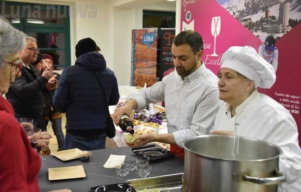 Casa Eccellenze stavolta cucina agnolotti nel Barbera