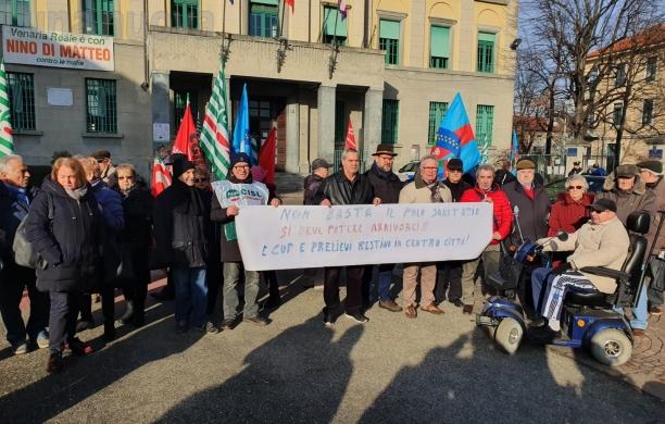 Manca il bus per Venaria, sindaci dell'Asl contro la Regione