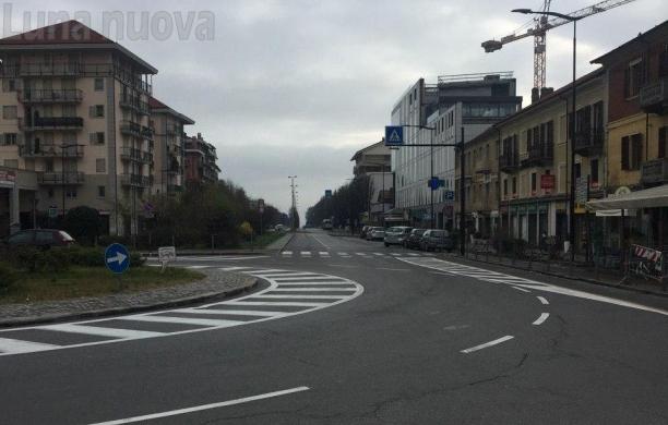 Rivoli, tutti a casa: la città si adegua e il centro si svuota