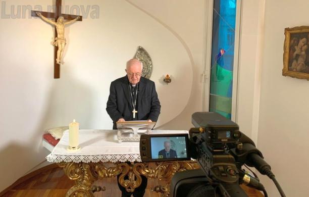 Campane a distesa a mezzogiorno: le chiese ai tempi del Coronavirus