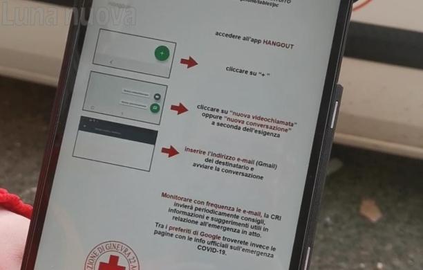 Un tablet dalla Croce Rossa per anziani e disabili