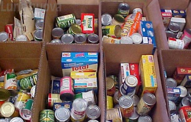 Collegno, pacchi alimentari e buoni spesa per superare l'emergenza