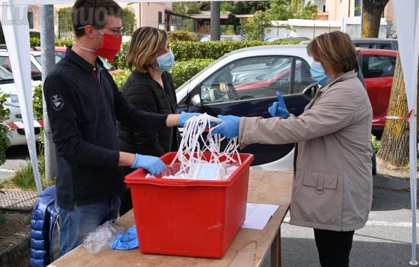 Giaveno, prosegue la distribuzione gratuita delle mascherine