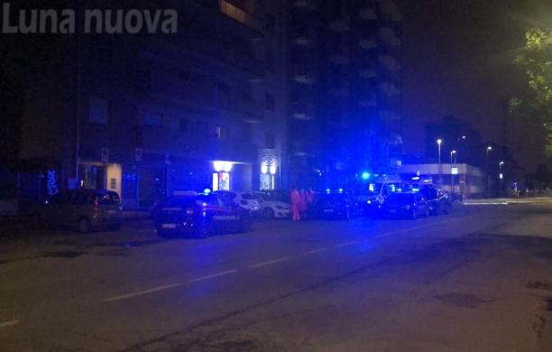 Collegno, uccide a coltellate il padre violento