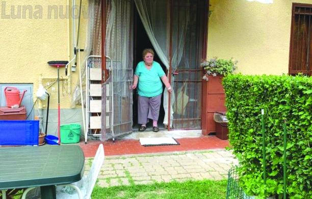 Rivoli: invalida e confinata dalle barriere
