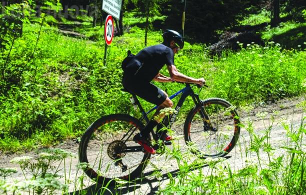 Trotta, 19 ore per “scalare” l'Everest