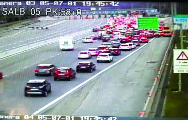 Code sull’A32? «Colpa del cantiere Tav»