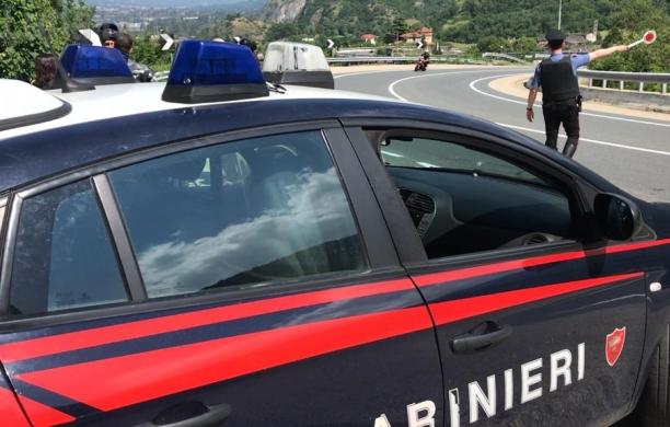 Moto truccate e sorpassi pericolosi: la stretta dei carabinieri