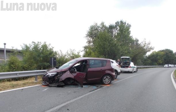 Rivoli, fugge dal pronto soccorso e provoca un incidente
